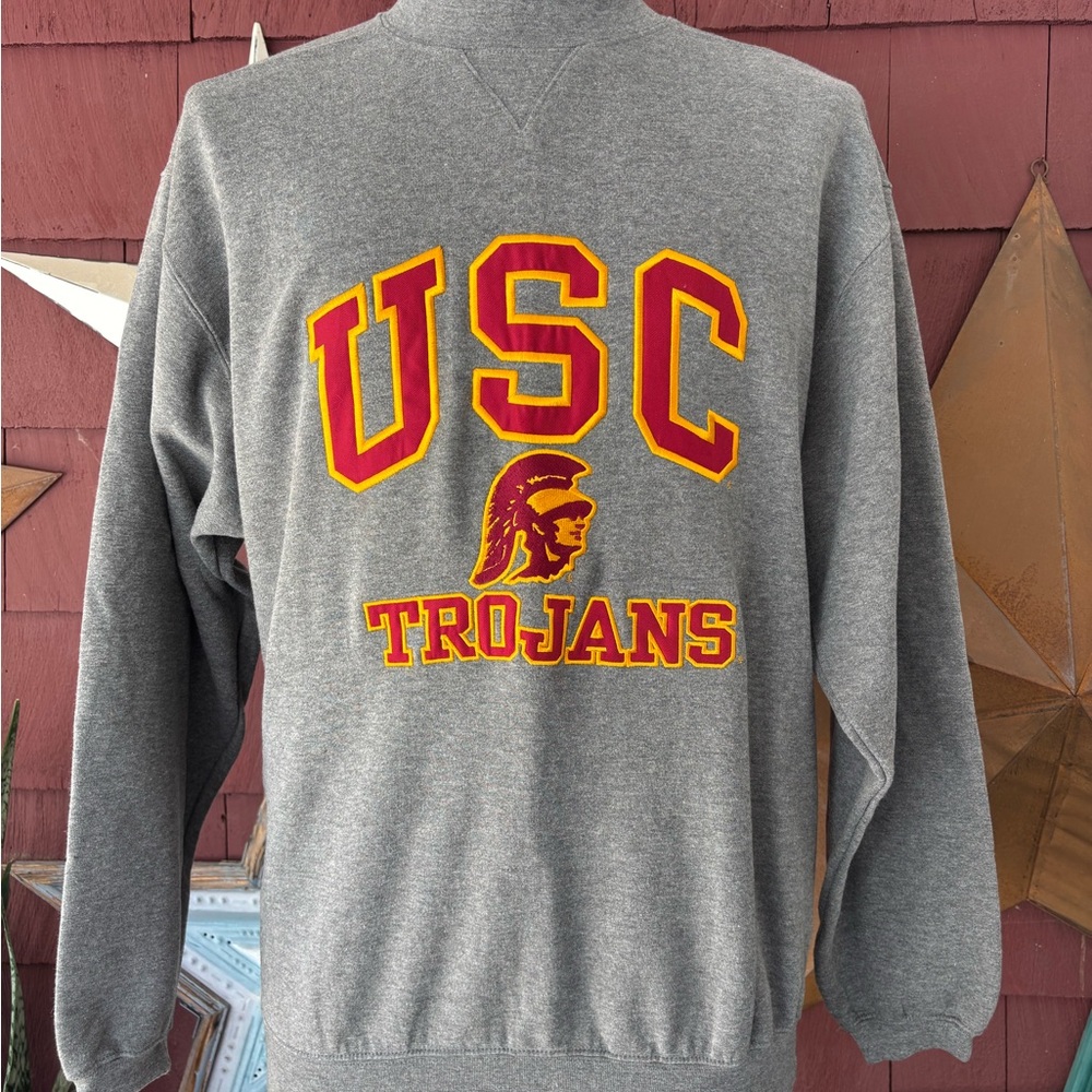 USC Trojans Varsity Athletic Gray Embroidered Sweatshirt Men’s Size M